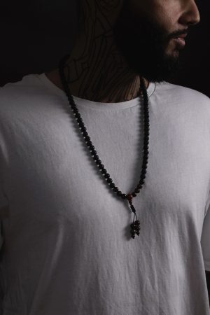 Mala náhrdelník s lávovým kameňom